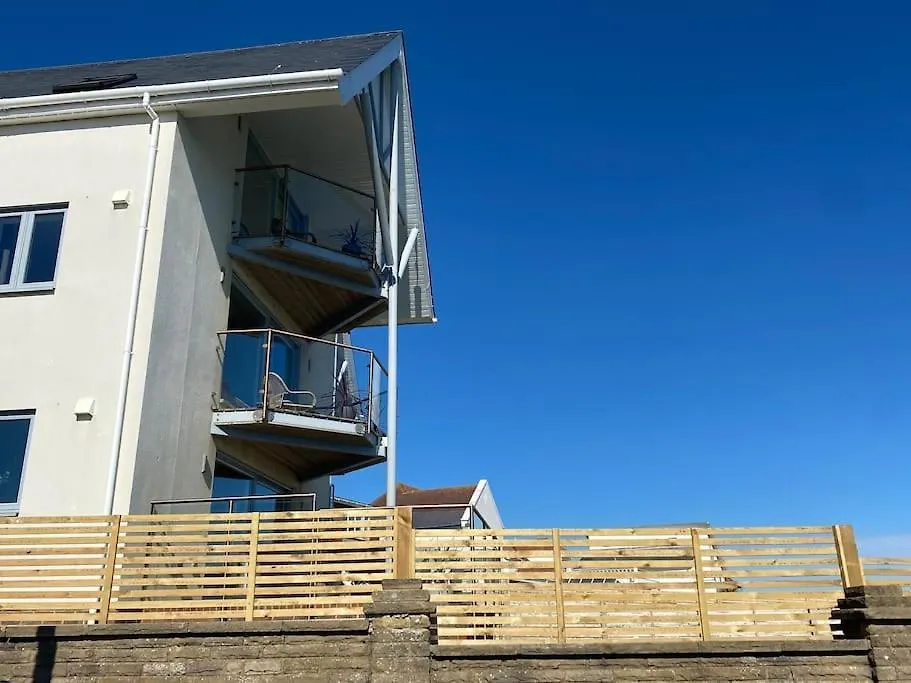 Cliff Top Heights-Beach Front House Near Brighton
