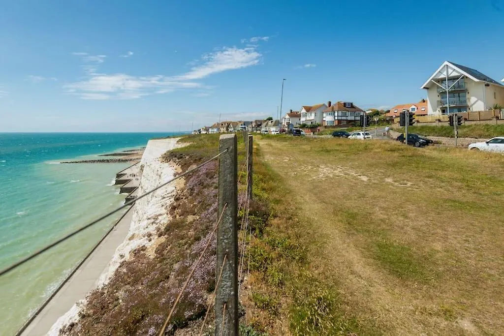 Cliff Top Heights-Beach Front House Near Brighton